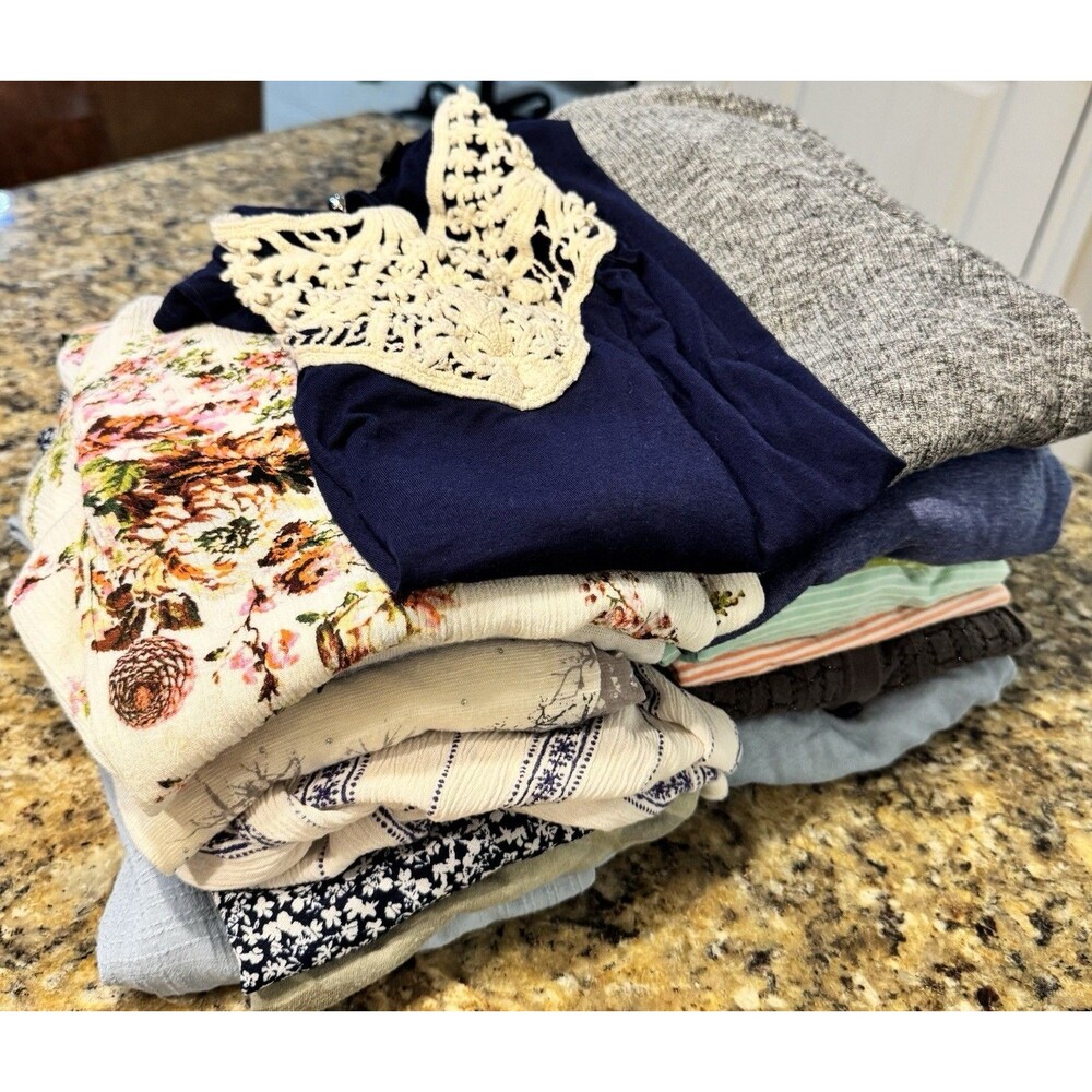 15 Pc Women’s Clothing Lot Size Medium Maurices Pink Clover Tops Tunics Boho